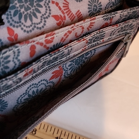 HOBO Red Logo Floral Lined Card Wallet - Picture 6 of 6